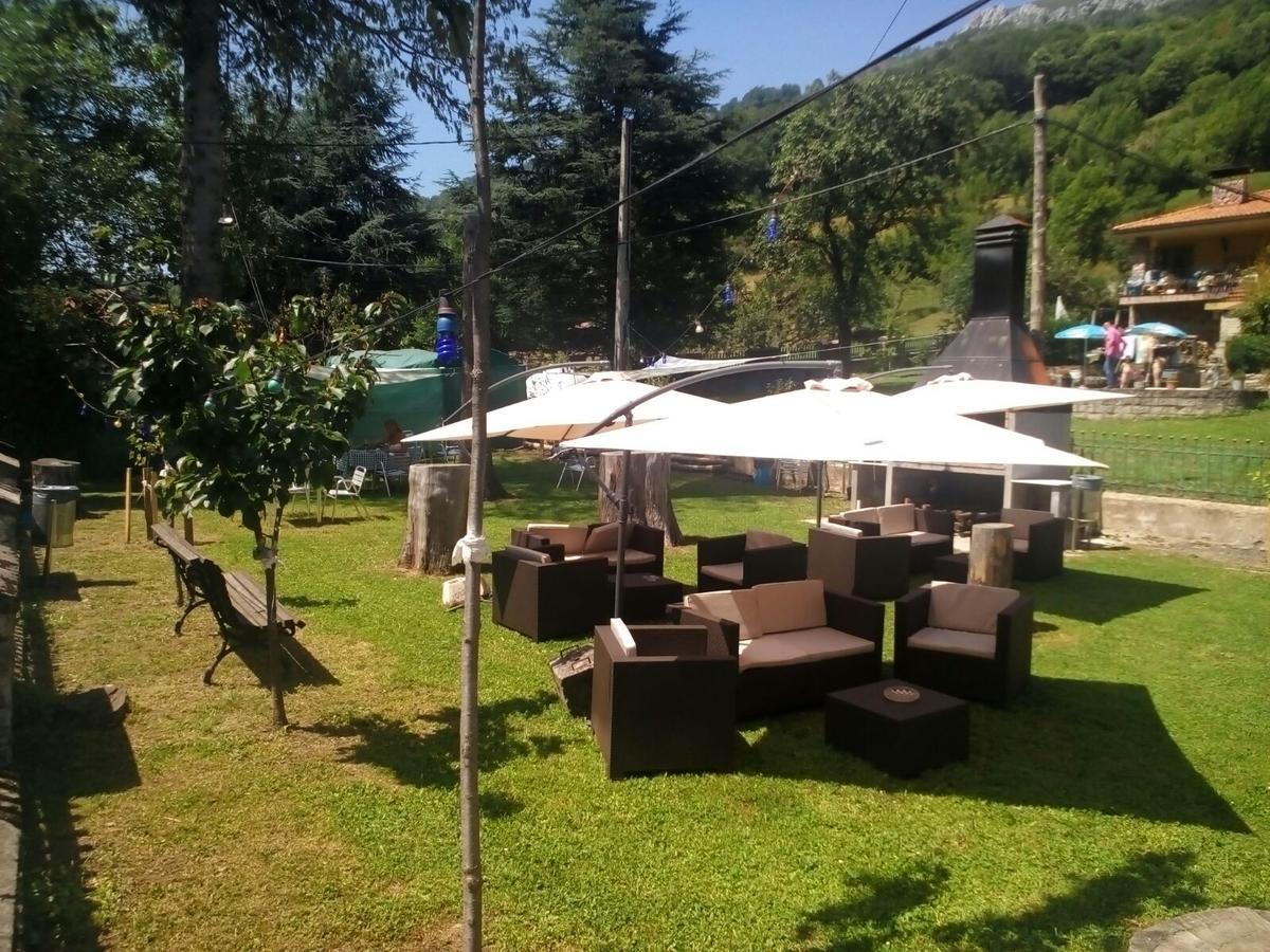 Hotel Restaurante Parador De Фелечоса Екстериор снимка