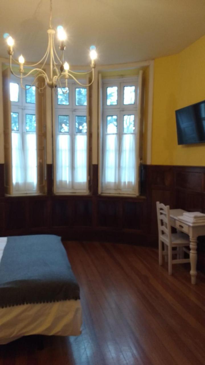 Hotel Restaurante Parador De Фелечоса Екстериор снимка